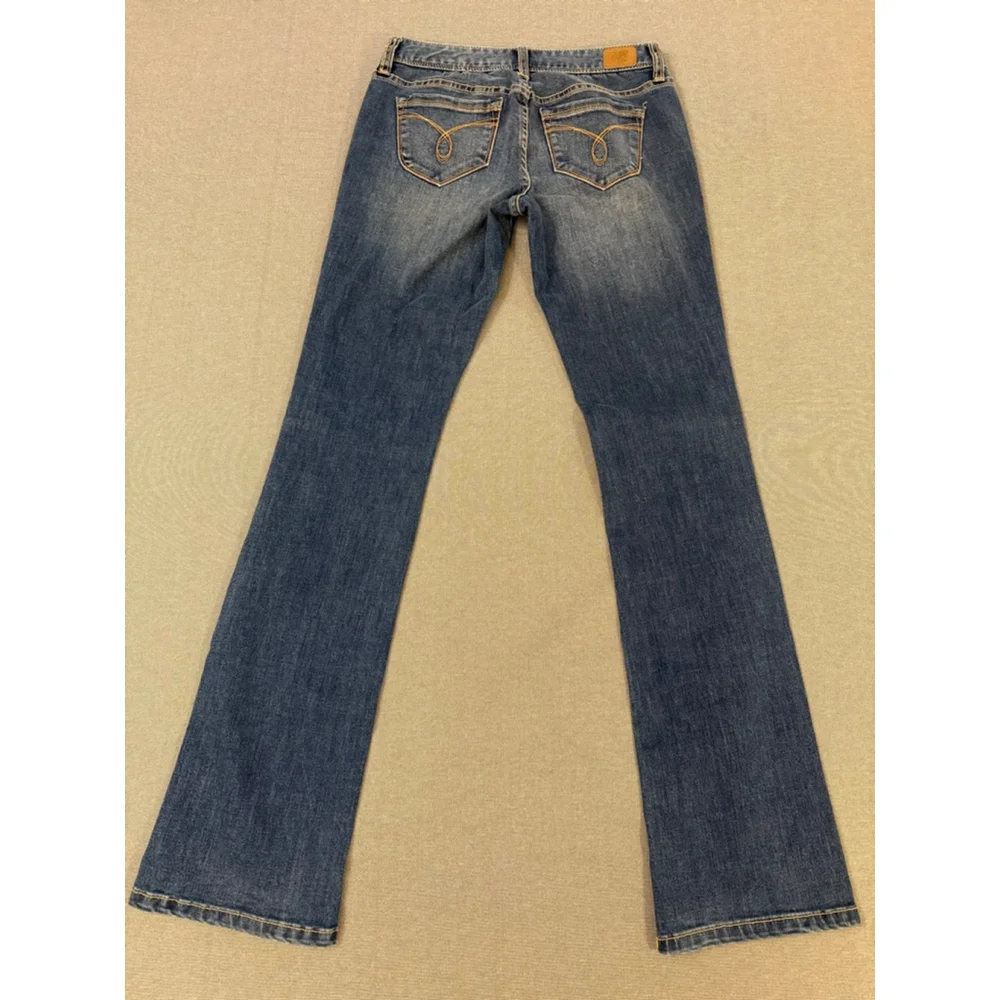 American Rag mid-rise bootcut jeans in a dark wash Size 1